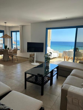 Ático Dúplex con Vistas al Mar